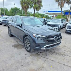 Vehicle VIN W1NKM4GB2RU042891