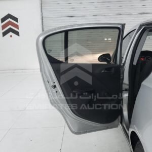Vehicle VIN W0LXE6C50F4122061