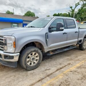 Vehicle VIN 1FT7W2BT3REE01073