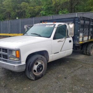 Vehicle VIN 1GBJC34R8WF068921