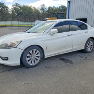 Vehicle VIN 1HGCR3F8XFA401272