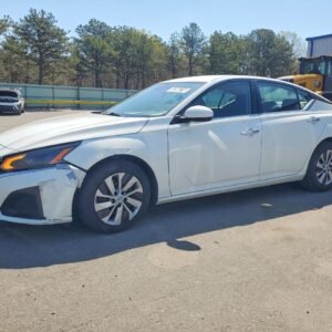 Vehicle VIN 1N4BL4BV4PN340447