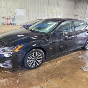 Vehicle VIN 1N4BL4DV4SN384616