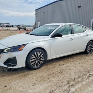 Vehicle VIN 1N4BL4DV6SN303581