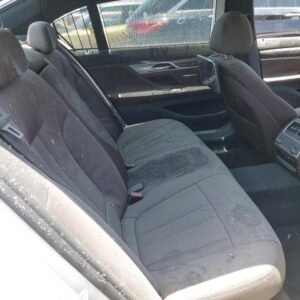 Vehicle VIN WBA7E0108JB355824